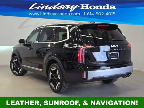Used 2023 Kia Telluride EX w/ EX Captain's Chair Package FWD image 4