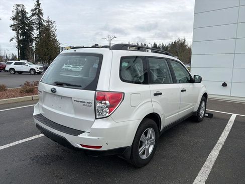 Used 2011 Subaru Forester 2.5X w/ Alloy Wheel Value Pkg image 4