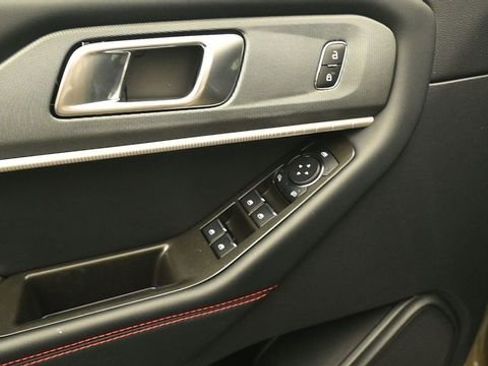 New 2026 Ford Explorer ST-Line AWD/4WD image 14