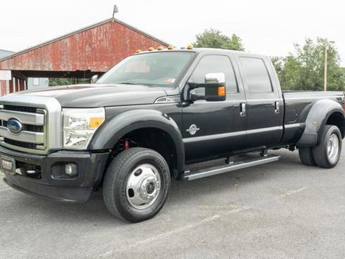 Used 2013 Ford F450 Platinum image 2