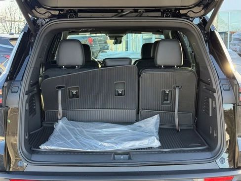 New 2026 Chevrolet Traverse LT w/ Driver Confidence Package image 22