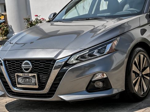Used 2022 Nissan Altima 2.5 SL AWD/4WD image 6