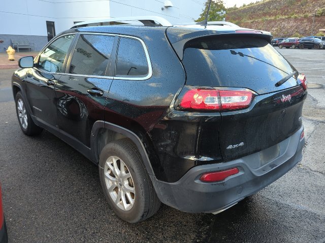 Used 2018 Jeep Cherokee Latitude w/ Cold Weather Group AWD/4WD image 4