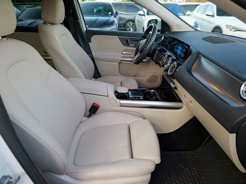 Used 2022 Mercedes-Benz GLA 250 4MATIC image 34