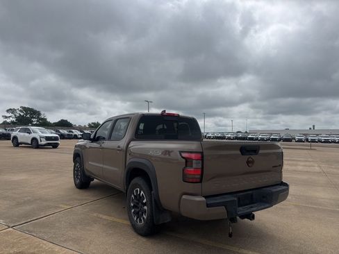 Used 2024 Nissan Frontier PRO-4X w/ Technology Package AWD/4WD image 16