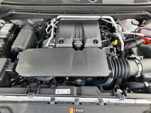 New 2025 Chevrolet Colorado LT w/ LT Convenience Package image 20