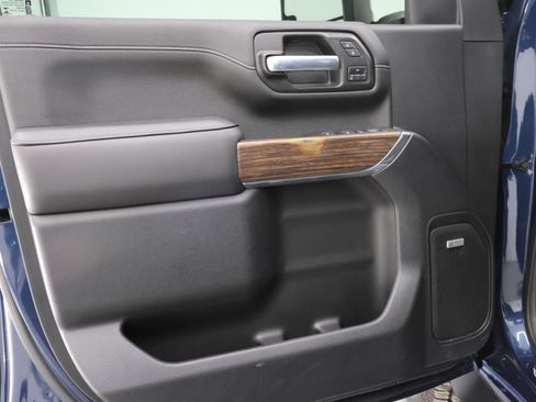 Used 2021 Chevrolet Silverado 2500 High Country w/ Z71 Off-Road Package image 46