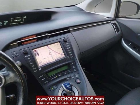 Used 2011 Toyota Prius Five image 9