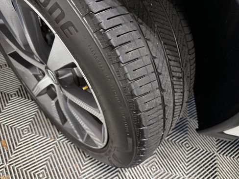 Certified 2025 Acura MDX FWD w/ Technology Package image 48