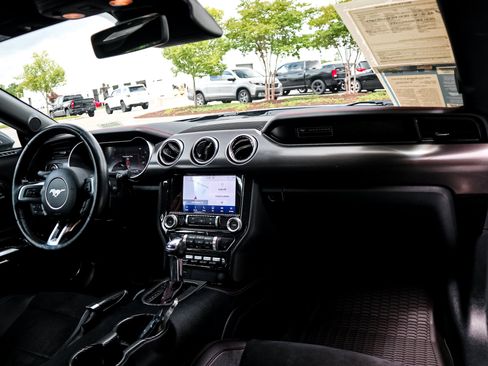 Used 2022 Ford Mustang GT Premium w/ Equipment Group 401A RWD image 28