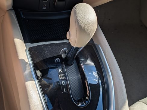Used 2015 Nissan Rogue S w/ S Family Package AWD/4WD image 24