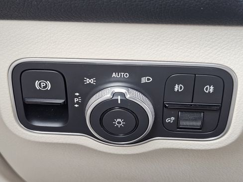 Certified 2026 Mercedes-Benz GLB 250 image 13