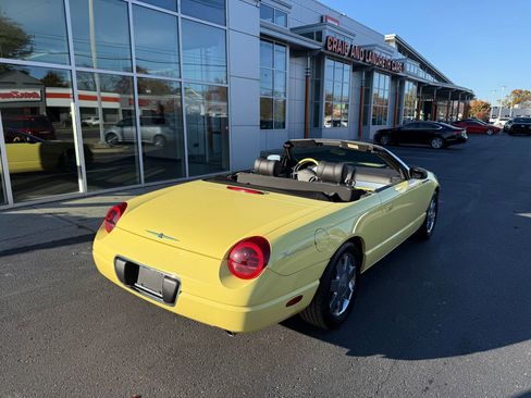 Used 2002 Ford Thunderbird image 45