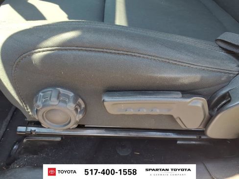 Used 2021 Jeep Wrangler Unlimited Sahara w/ Uconnect 4C Nav & Sound Group AWD/4WD image 15