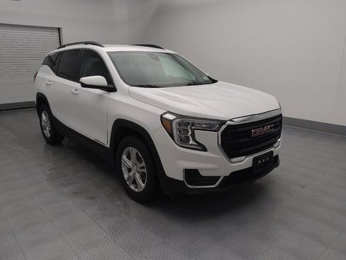 Used 2023 GMC Terrain SLE w/ Driver Convenience Package image 13