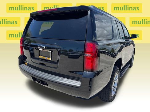 Used 2018 Chevrolet Tahoe LS w/ Enhanced Driver Alert Package RWD image 4