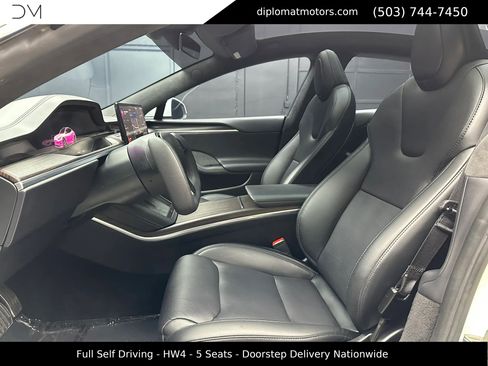 Used 2024 Tesla Model S image 17