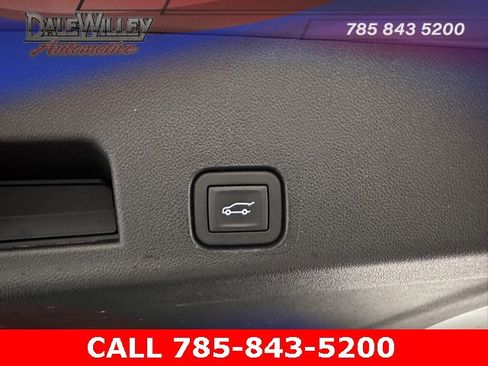 Used 2025 Buick Enclave Preferred image 24