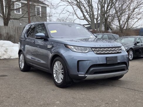 Used 2019 Land Rover Discovery HSE image 8