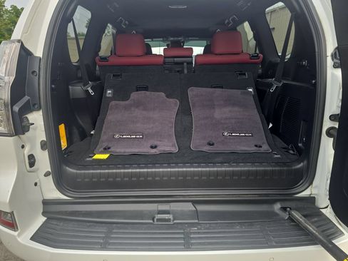 Used 2021 Lexus GX 460 Premium w/ Premium Package AWD/4WD image 9