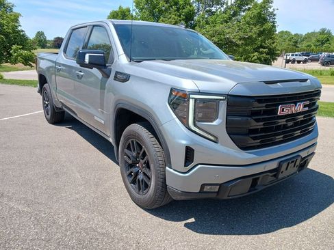 Used 2024 GMC Sierra 1500 Elevation w/ Preferred Package AWD/4WD image 1