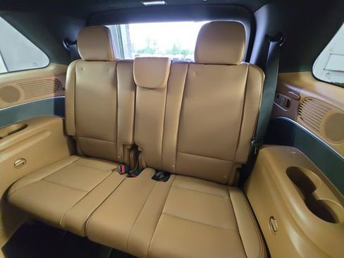Certified 2026 Hyundai Palisade Calligraphy AWD/4WD image 18