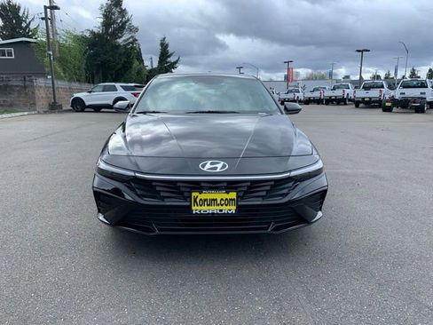 New 2026 Hyundai Elantra Sport FWD image 8