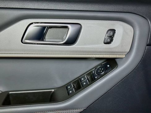 New 2026 Ford Explorer Active AWD/4WD image 17