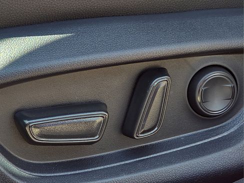 New 2026 Toyota Camry SE FWD image 19