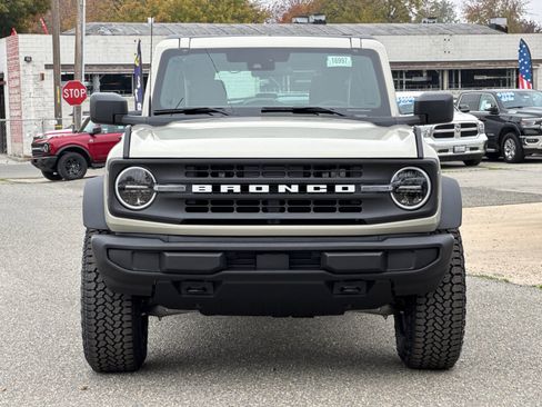 New 2025 Ford Bronco Base w/ Sasquatch Package image 8
