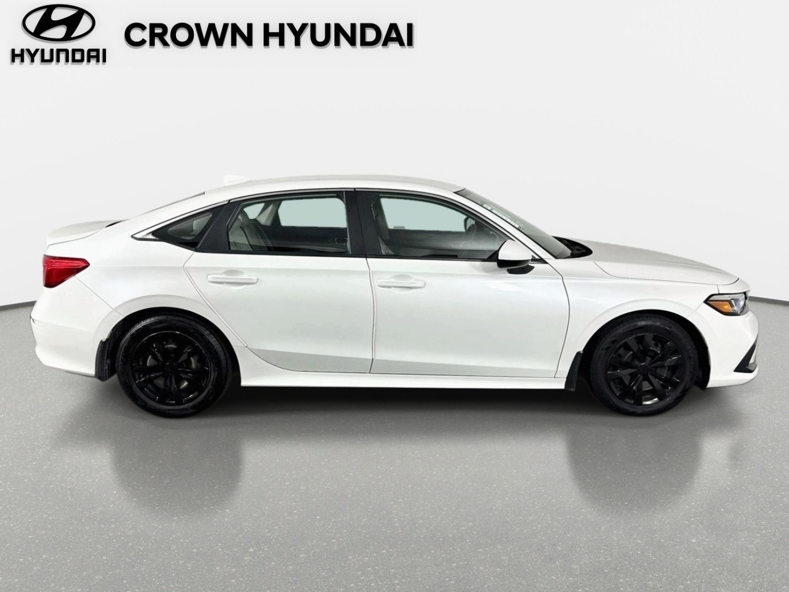 Used 2023 Honda Civic LX image 4