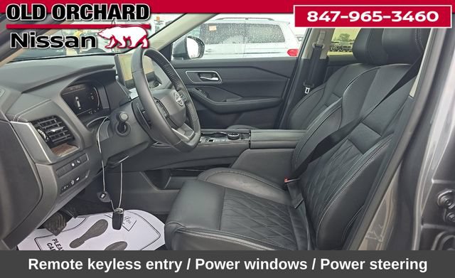 Used 2025 Nissan Rogue Platinum w/ Tech Package AWD/4WD image 8