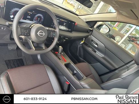 New 2025 Nissan Kicks SR image 16