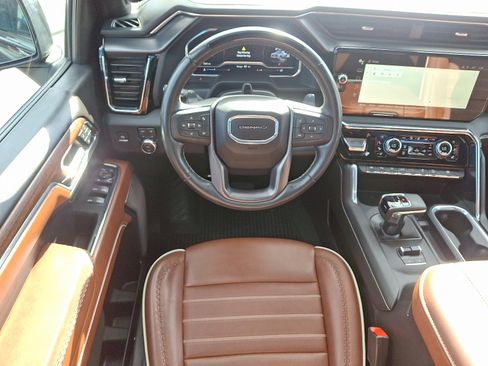 Certified 2024 GMC Sierra 1500 Denali Ultimate image 11