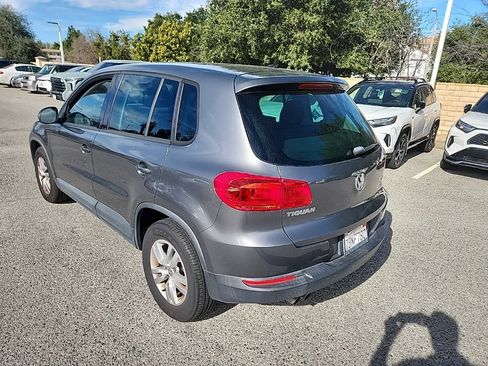 Used 2013 Volkswagen Tiguan S image 3