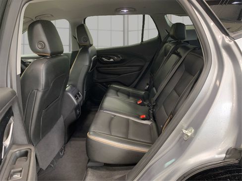 Used 2023 GMC Terrain AT4 image 10