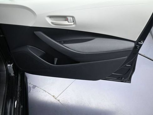 Used 2024 Toyota Corolla LE FWD image 13