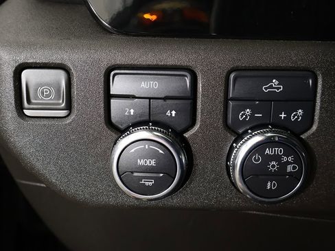 Used 2023 GMC Sierra 1500 Elevation AWD/4WD image 36