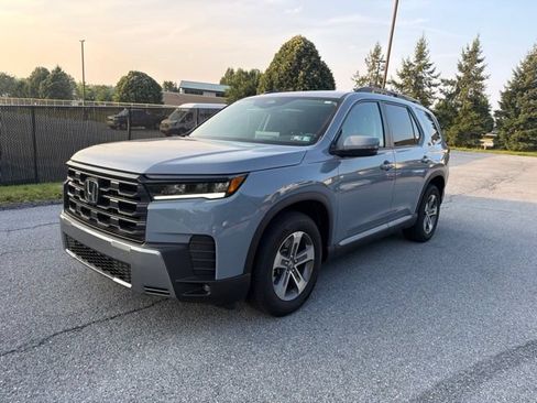 Certified 2026 Honda Pilot EX-L image 2