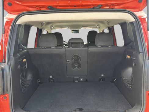 Used 2016 Jeep Renegade Latitude w/ Popular Equipment Group AWD/4WD image 26