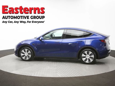 Used 2022 Tesla Model Y Long Range image 55