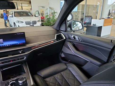 Used 2024 BMW X5 xDrive40i w/ Premium Package AWD/4WD image 19