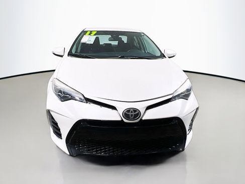 Used 2017 Toyota Corolla SE image 11