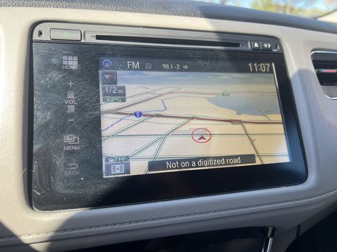 Used 2017 Honda HR-V EX-L image 25