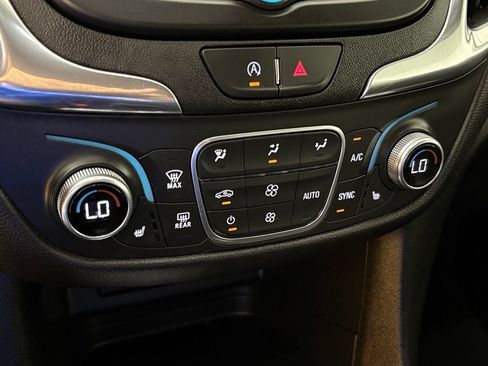 Used 2024 Chevrolet Equinox LT FWD image 27