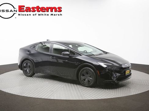 Used 2023 Toyota Prius LE FWD image 46