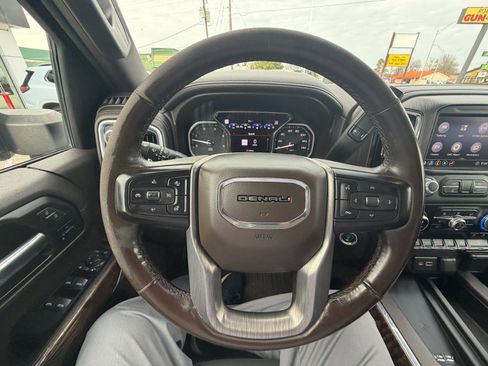Used 2020 GMC Sierra 2500 Denali w/ Denali Ultimate Package image 16