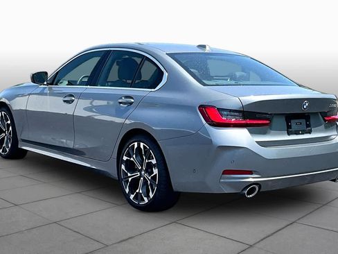 Certified 2025 BMW 330i Sedan RWD image 11