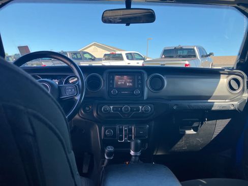 Used 2021 Jeep Wrangler Unlimited Sport AWD/4WD image 33