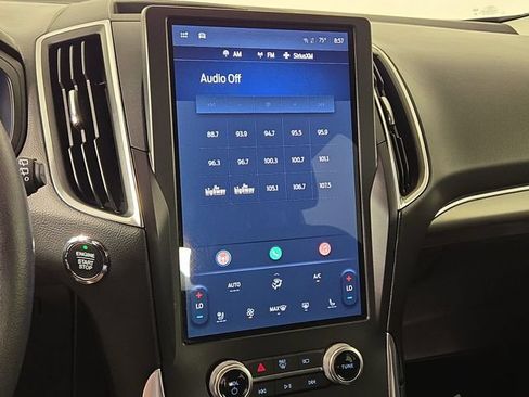 Used 2024 Ford Edge Titanium AWD/4WD image 16